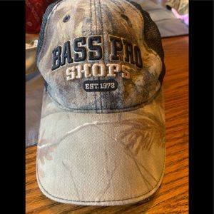 Bass pro shops hat est 1972